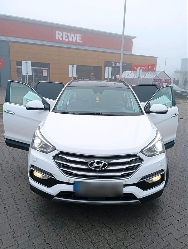 Gebraucht Hyundai Santa Fe 200 PS (147 kW) 2016 Weiß SUV