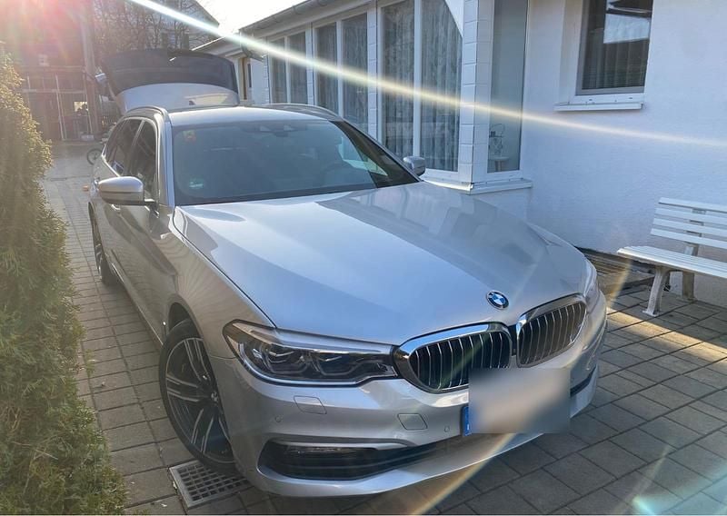 Gebraucht BMW 520 190 PS (139 kW) 2017 Silber Kombi