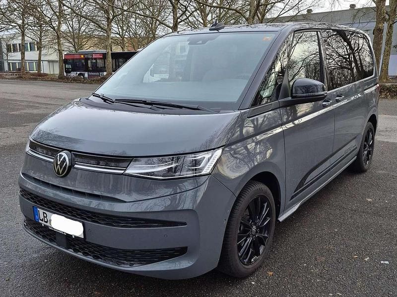 Second-hand VW Multivan Edition 150 CP (110 kW) 2024 Gri Monovolum
