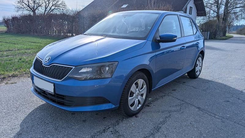 Gebraucht Skoda Fabia Ambition 90 PS (66 kW) 2016 Blau Limousine
