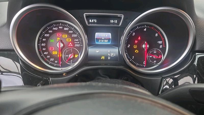 Schwarz Gebraucht 2016 Mercedes GLE350 SUV | 22.500 € (Guter Preis) - Bild 1/4