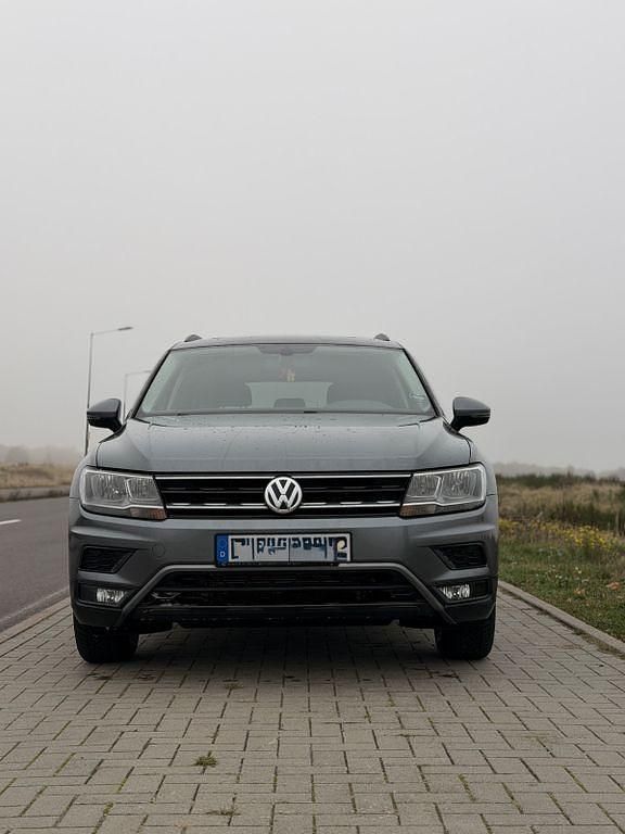 Gebraucht VW Tiguan 190 PS (139 kW) 2018 Grau SUV
