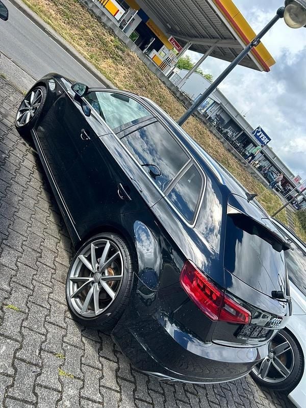 Schwarz Gebraucht 2015 Audi A3 S-Line Limousine | 16.499 € (Fairer Preis) - Bild 1/4
