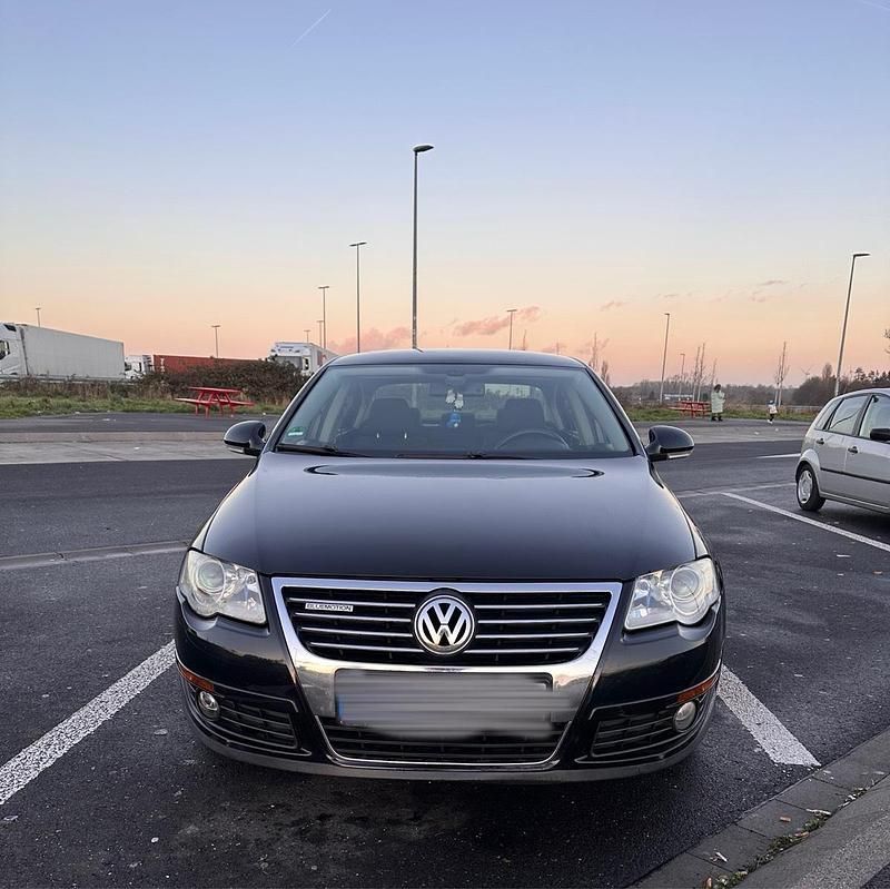 Gebraucht VW Passat 105 PS (77 kW) 2008 Schwarz Limousine