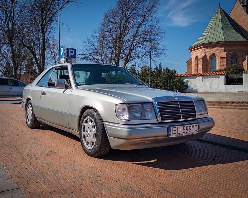 Gebraucht Mercedes 230 185 PS (136 kW) 1990