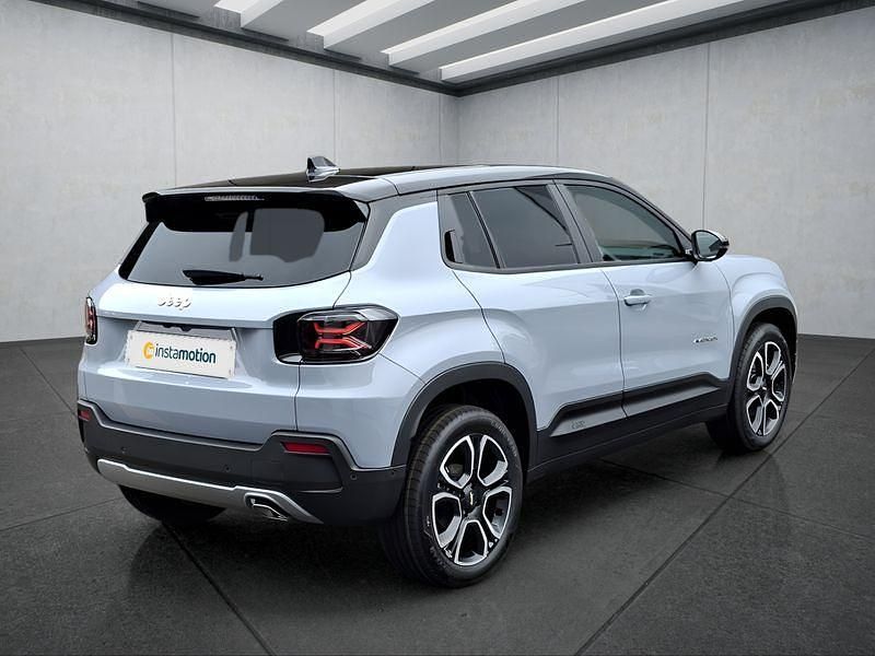 Neu Jeep Avenger 110 PS (80 kW) 2025 Grau SUV