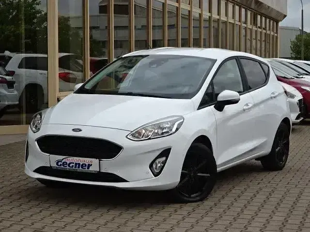 Gebraucht Ford Fiesta Cool & Connect 101 PS (74 kW) 2020 Weiß Kleinwagen