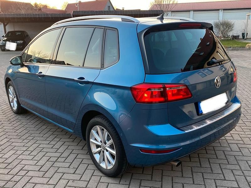 Gebraucht VW Golf VII 110 PS (80 kW) 2017 Blau Limousine