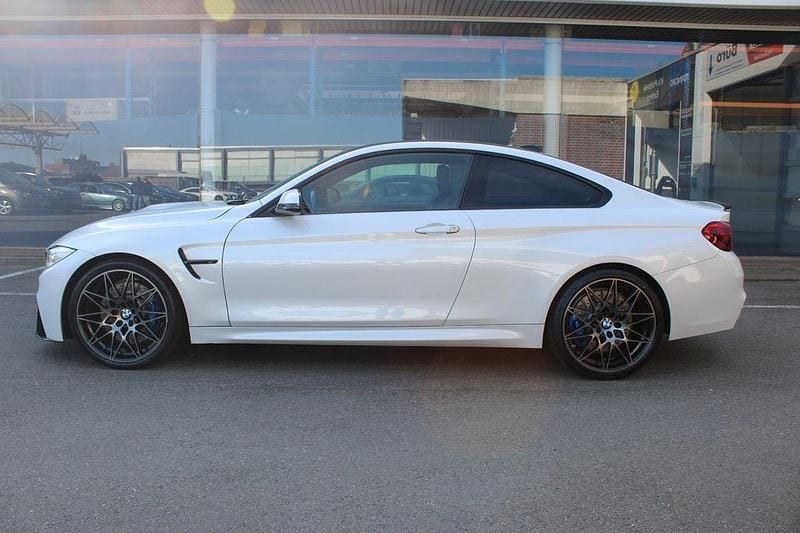 Second-hand BMW M4 Performance 431 CP (317 kW) 2016 Alb Coupe