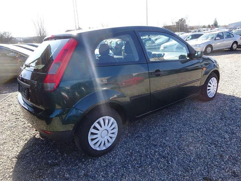Gebraucht Ford Fiesta 60 PS (44 kW) 2004 Grün Kleinwagen