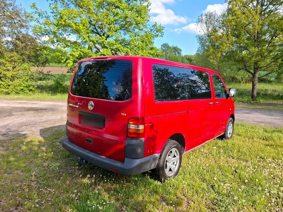 Gebraucht VW T5 105 PS (77 kW) 2005 Rot Van