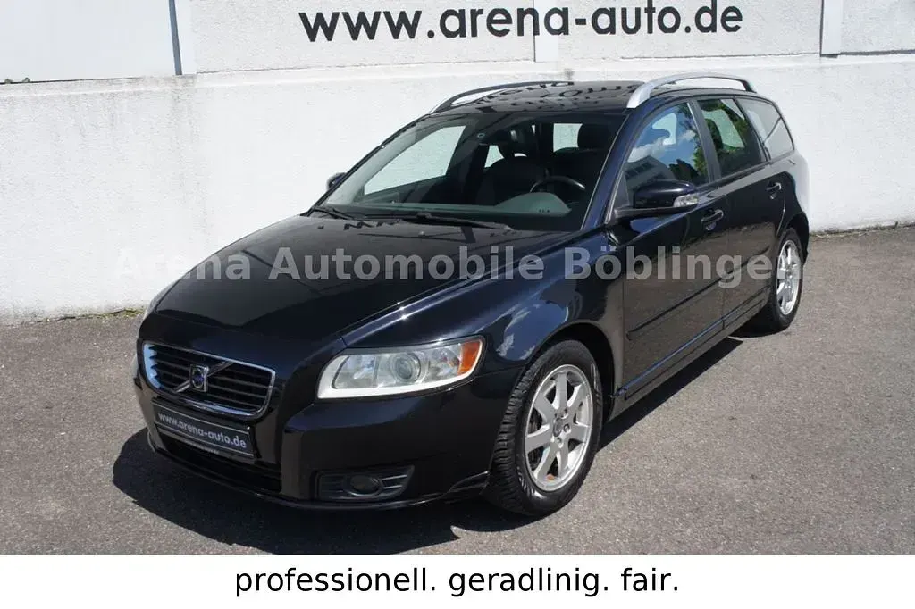 Gebraucht Volvo V50 Momentum 136 PS (100 kW) 2009 Schwarz Kombi