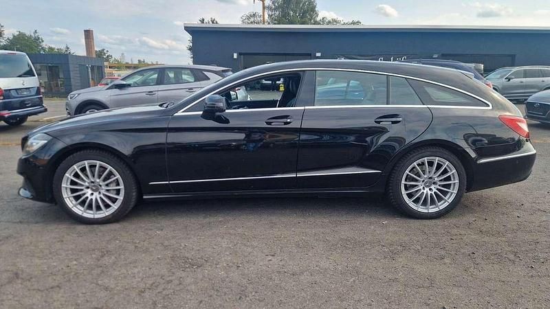 Gebraucht Mercedes CLS350 258 PS (189 kW) 2015 Obsidianschwarz  metalliclack Kombi