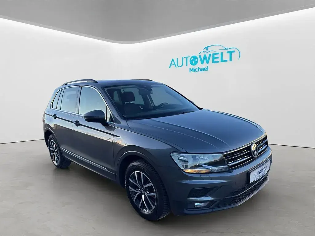 Gebraucht VW Tiguan 150 PS (110 kW) 2020 Grau SUV