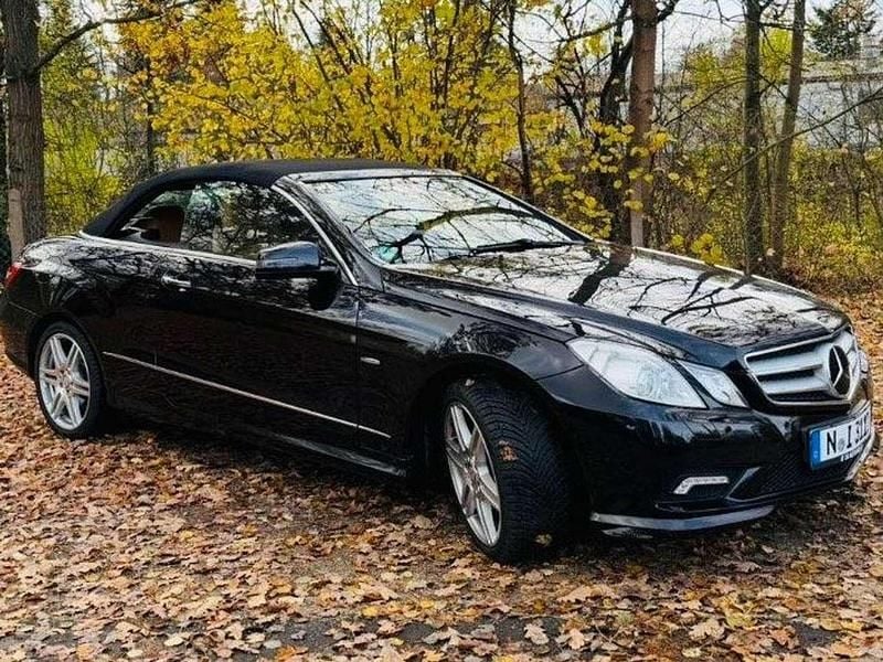 Gebraucht Mercedes E350 AMG 292 PS (214 kW) 2010 Schwarz Cabrio