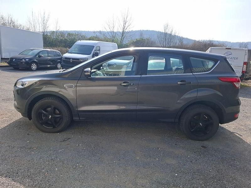 Gebraucht Ford Kuga 150 PS (110 kW) 2015 Grau SUV