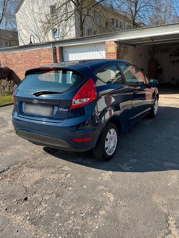 Gebraucht Ford Fiesta 60 PS (44 kW) 2009 Blau Kleinwagen