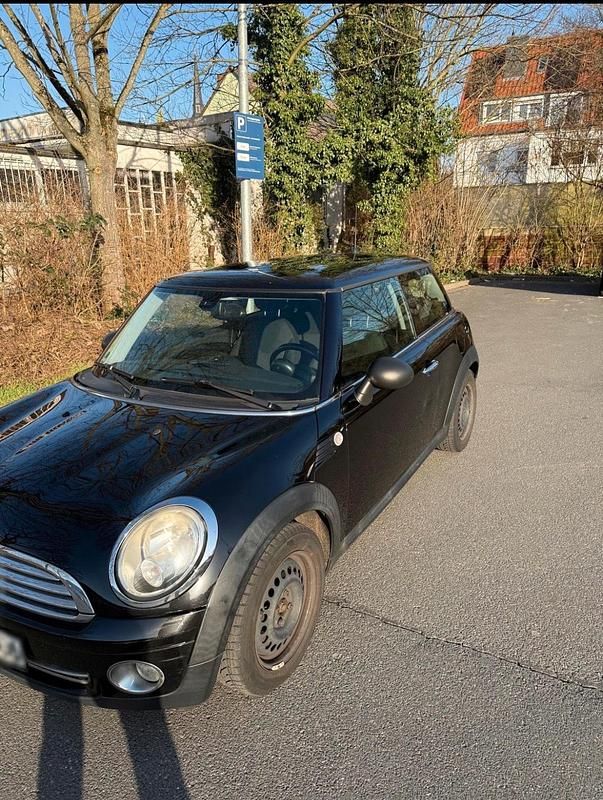 Gebraucht Mini ONE 98 PS (72 kW) 2011 Schwarz Kleinwagen