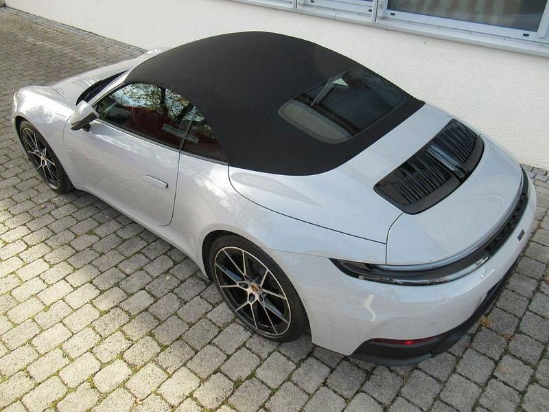 Gebraucht Porsche 992 Chrono 394 PS (289 kW) 2025 Schwarz Cabrio