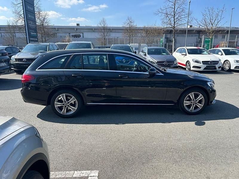 Gebraucht Mercedes C220 170 PS (125 kW) 2017 Schwarz Kombi