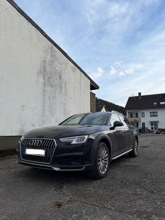 Schwarz Gebraucht 2017 Audi A4 Allroad Kombi | 12.999 € (Fairer Preis) - Bild 1/4
