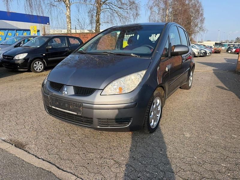 Gebraucht Mitsubishi Colt Invite 95 PS (69 kW) 2005 Grau Kleinwagen