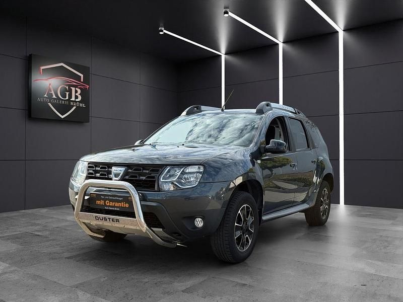 Grau Gebraucht 2017 Dacia Duster Black Shadow SUV | 9.690 € (Fairer Preis) - Bild 1/4