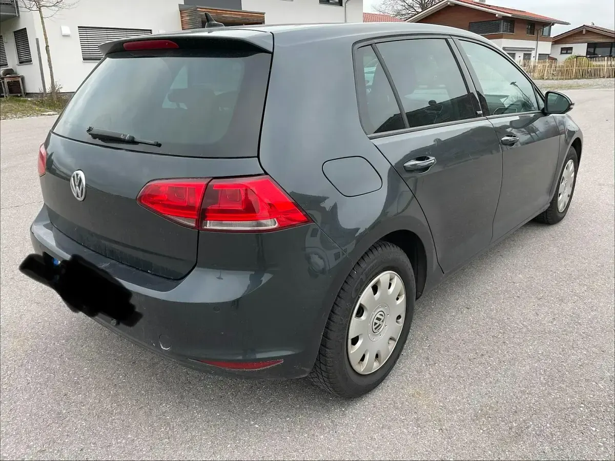 Gebraucht VW Golf VII Allstar 125 PS (91 kW) 2016 Schwarz Kleinwagen