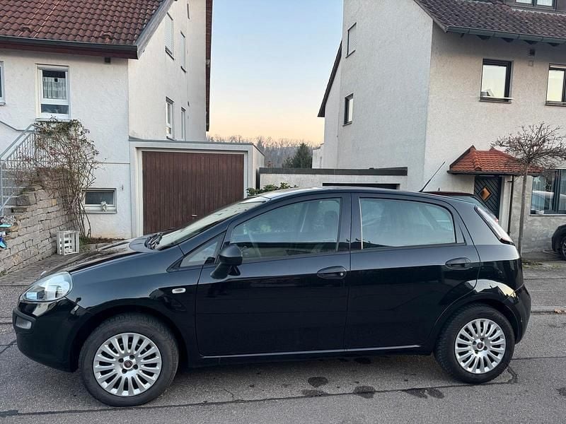 Schwarz Gebraucht 2010 Fiat Punto Evo Kleinwagen | 4.000 € (Fairer Preis) - Bild 1/4