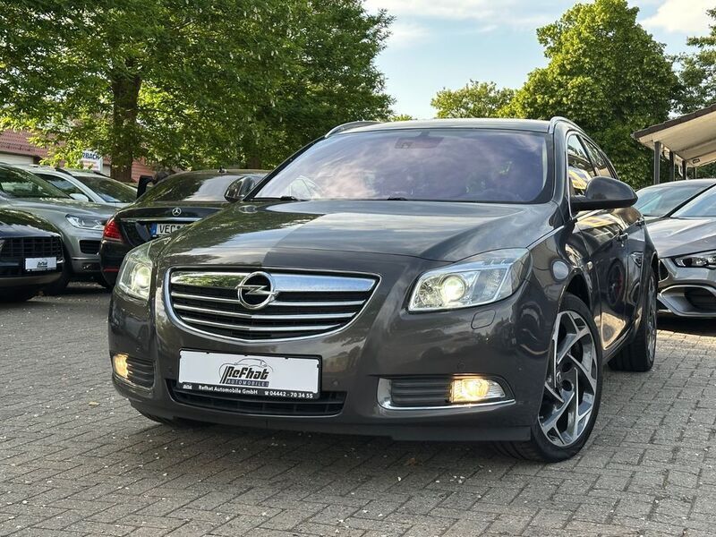 Grau Gebraucht 2013 Opel Insignia Innovation Kombi | 7.500 € (Etwas zu teuer) - Bild 1/4