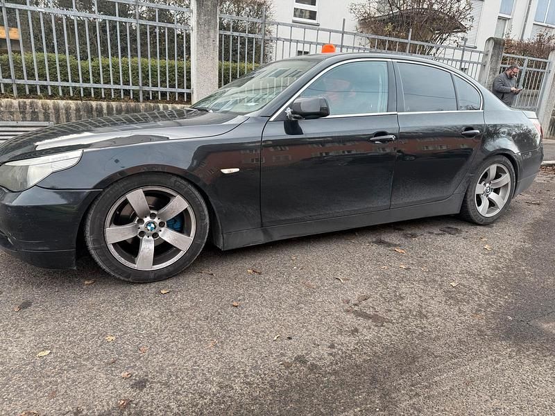 Gebraucht BMW 525 177 PS (130 kW) 2006 Schwarz Limousine