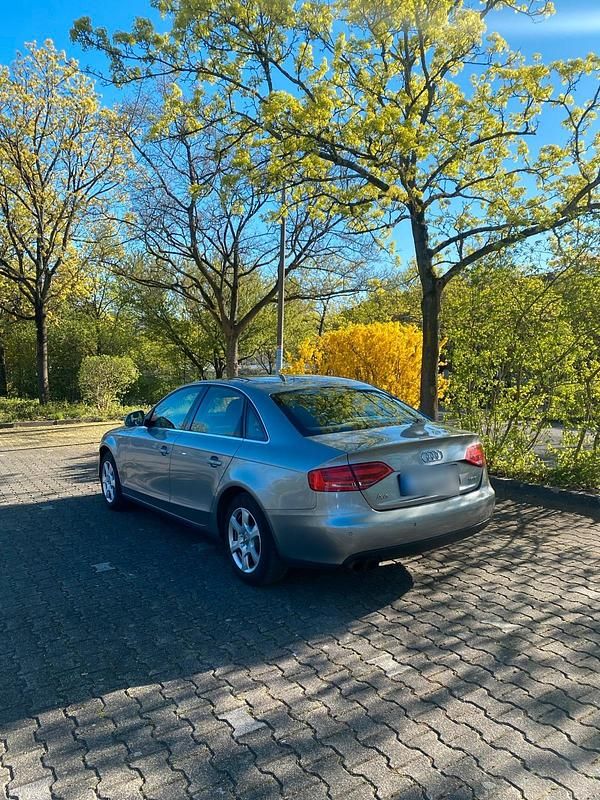 Gebraucht Audi A4 170 PS (125 kW) 2009 Schwarz Limousine