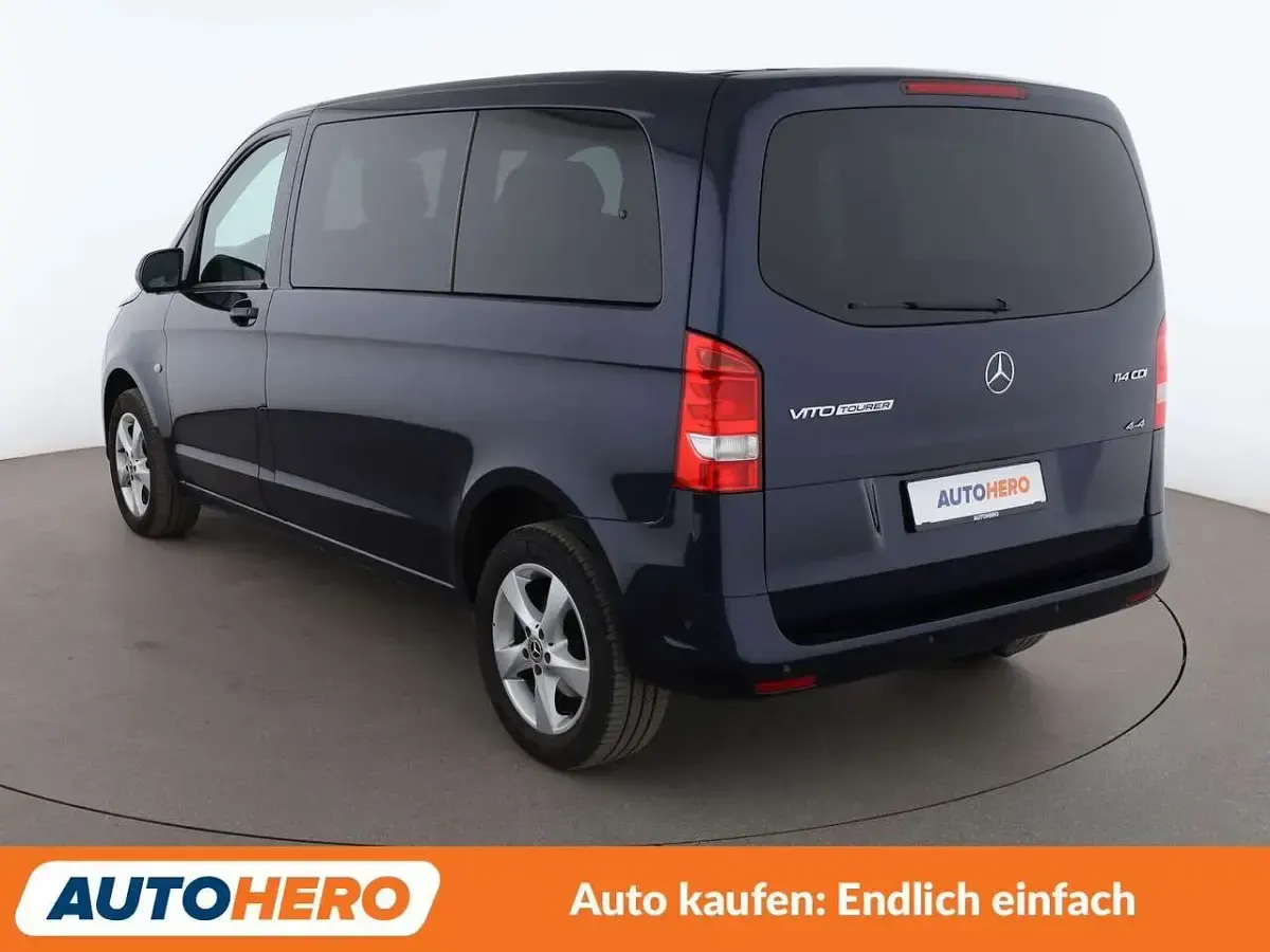 Gebraucht Mercedes Vito 136 PS (100 kW) 2018 Blau Van