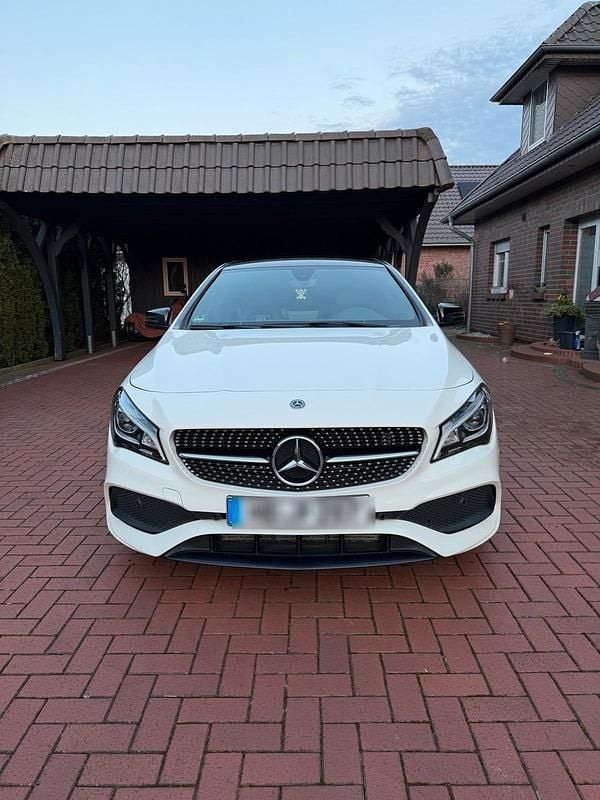 Gebraucht Mercedes CLA180 110 PS (80 kW) 2017 Weiß Limousine