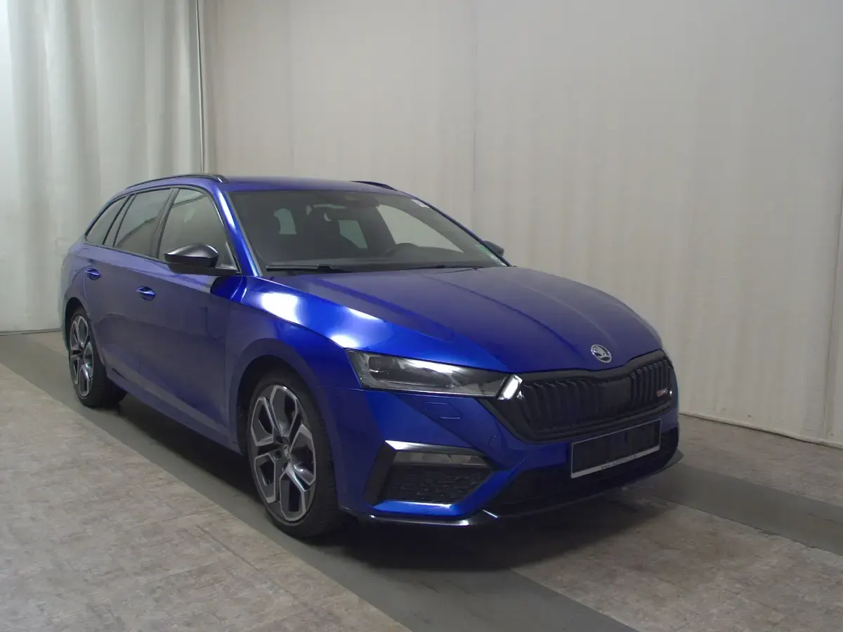 Second-hand Skoda Octavia RS 200 CP (147 kW) 2023 Albastru Break