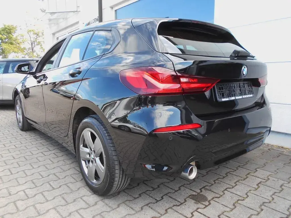 Gebraucht BMW 118 136 PS (100 kW) 2023 Schwarz Kleinwagen
