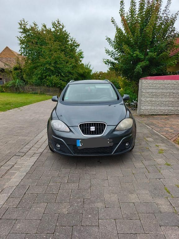 Gebraucht 2011 Seat Altea Style Van / Kleinbus | 3.500 € (Fairer Preis) - Bild 1/4