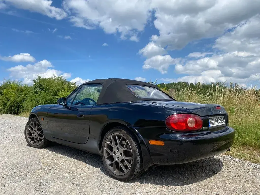 Gebraucht Mazda MX5 110 PS (80 kW) 2004 Schwarz Cabrio