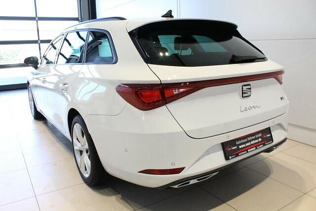 Gebraucht Seat Leon FR 150 PS (110 kW) 2024 Weiß Limousine