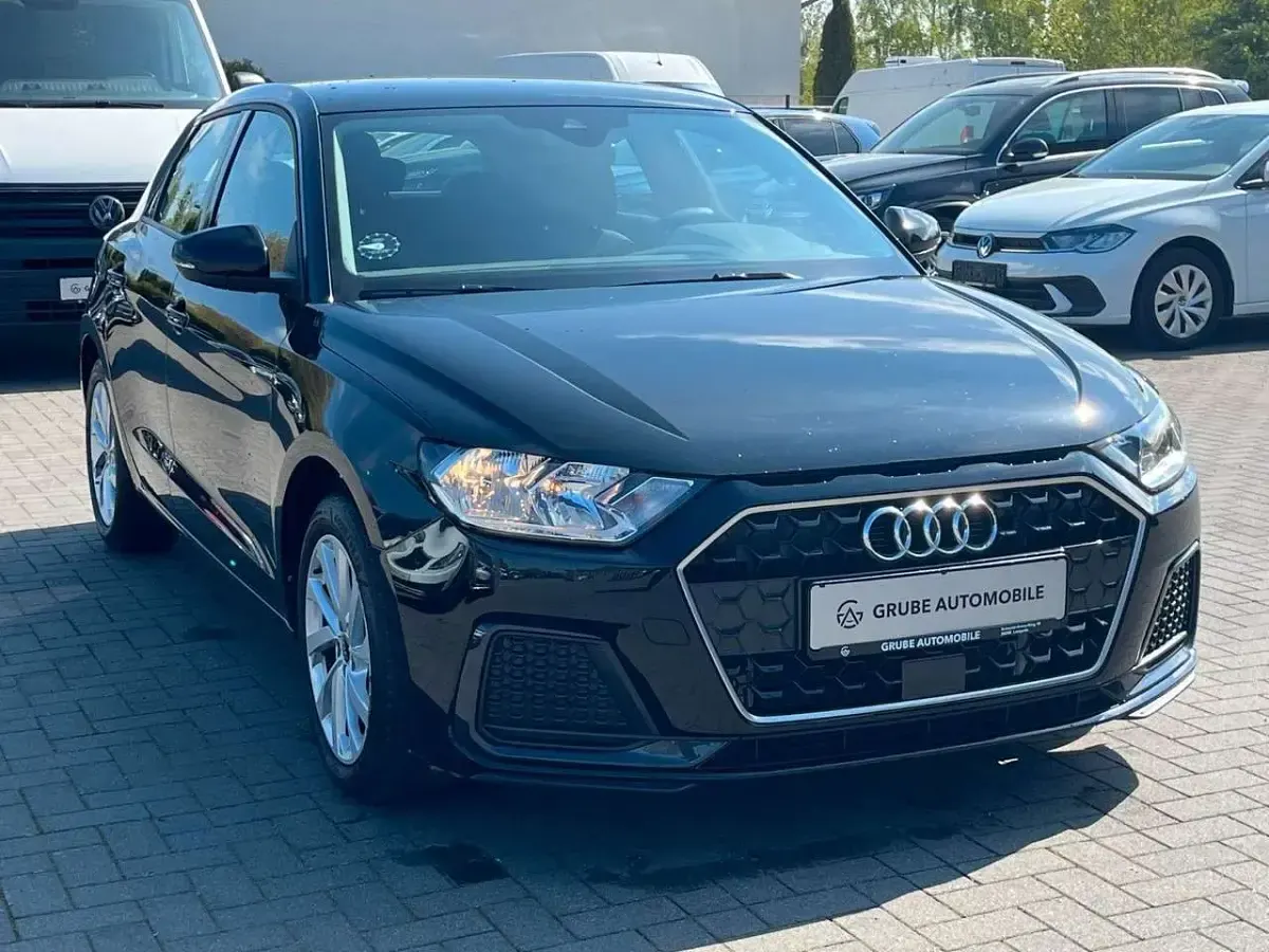 Gebraucht Audi A1 Sportback Advanced 110 PS (80 kW) 2023 Schwarz Kleinwagen
