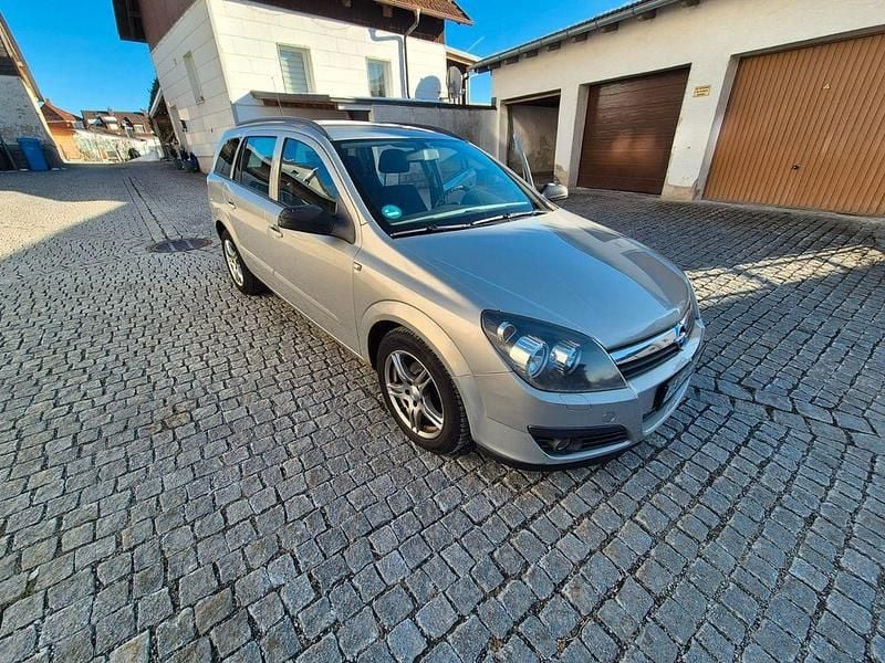 Silber Gebraucht 2006 Opel Astra Limousine | 1.400 € (Guter Preis) - Bild 1/4
