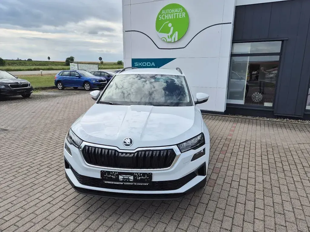 Gebraucht Skoda Karoq Selection 150 PS (110 kW) 2026 Weiß SUV