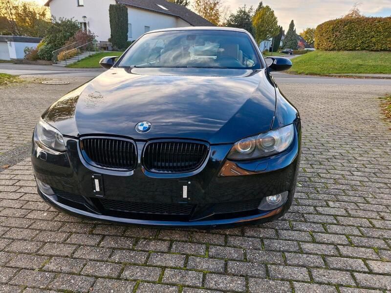 Schwarz Gebraucht 2008 BMW 320 Cabriolet Cabrio | 8.299 € (Guter Preis) - Bild 1/4