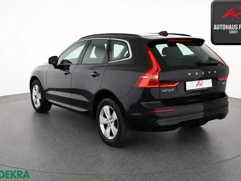 Gebraucht Volvo XC60 197 PS (144 kW) 2021 Onyx black SUV