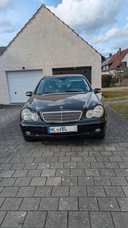 Gebraucht Mercedes 200 122 PS (89 kW) 2004 Schwarz Limousine