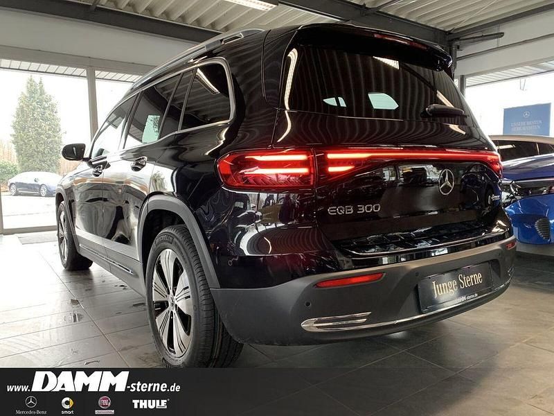 Gebraucht Mercedes EQB300 Progressive 167 kW (228 PS) 2024 Kosmosschwarz SUV