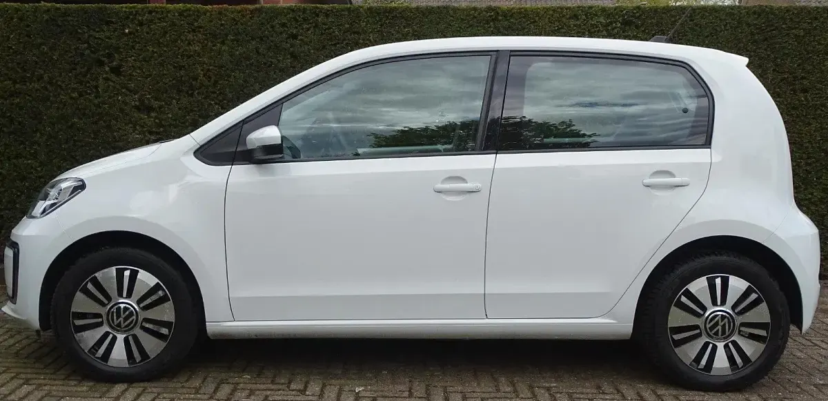 Używany VW e-up! 61 kW (83 KM) 2021 Biały Hatchback