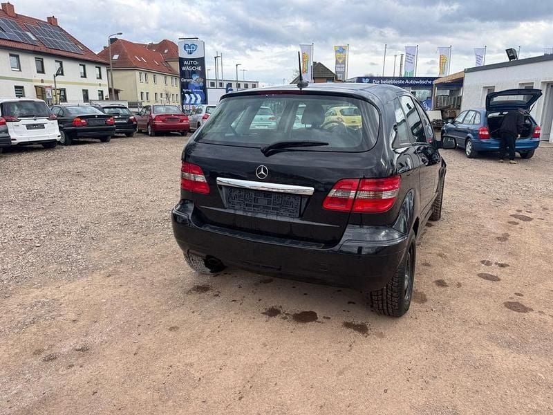 Gebraucht Mercedes B170 116 PS (85 kW) 2008 Schwarz Van / Kleinbus