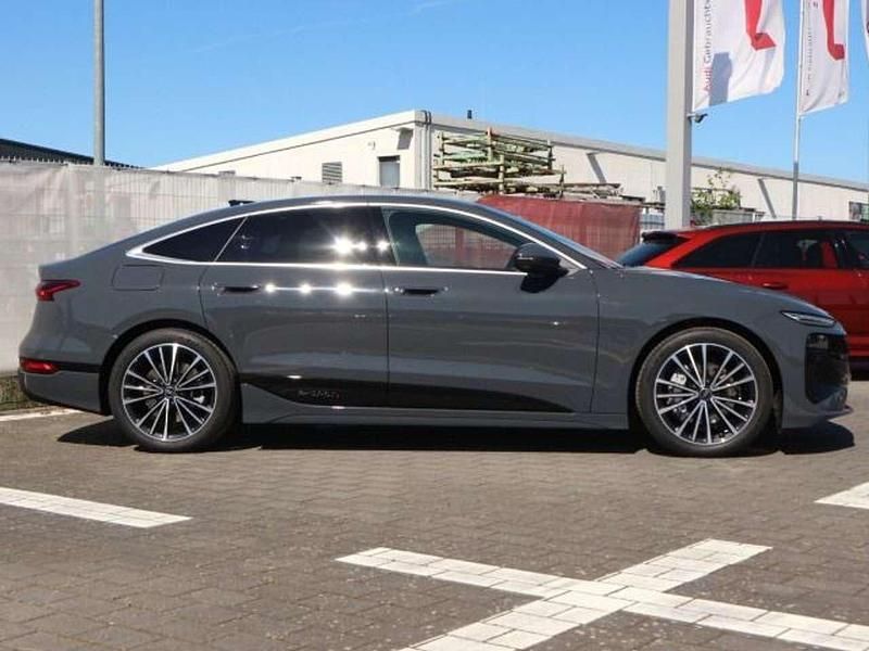 Second-hand Audi e-tron 314 kW (428 CP) 2025 Gri SUV