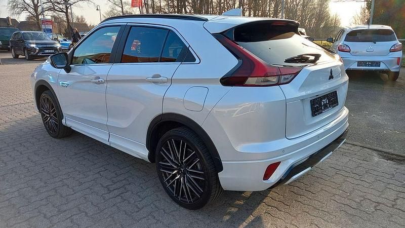 Gebraucht Mitsubishi Eclipse Cross Top 188 PS (138 kW) 2022 Weiß SUV